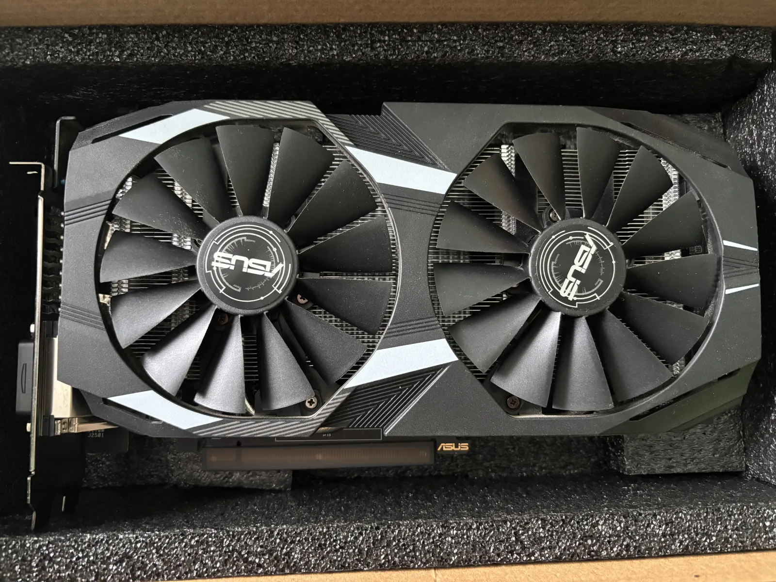Відеокарта ASUS rx580 